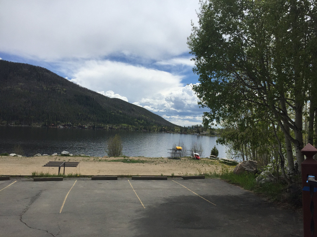 Western Riviera Lakeside Lodging主图