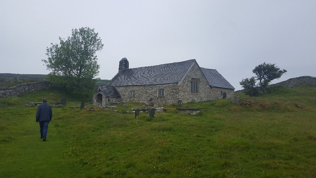 Llangelynnin Old Church景点图片
