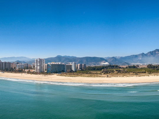 信天翁酒店主图