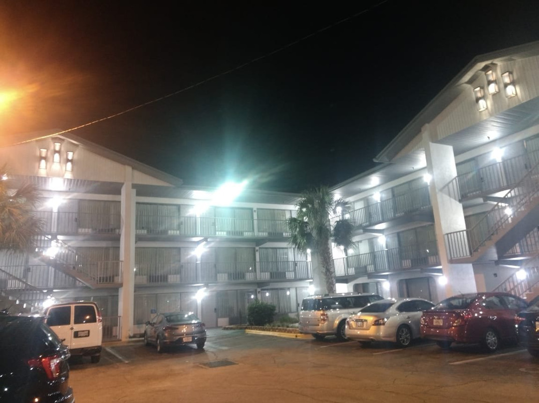 Home 1 Suites Extended Stay - Kissimmee主图