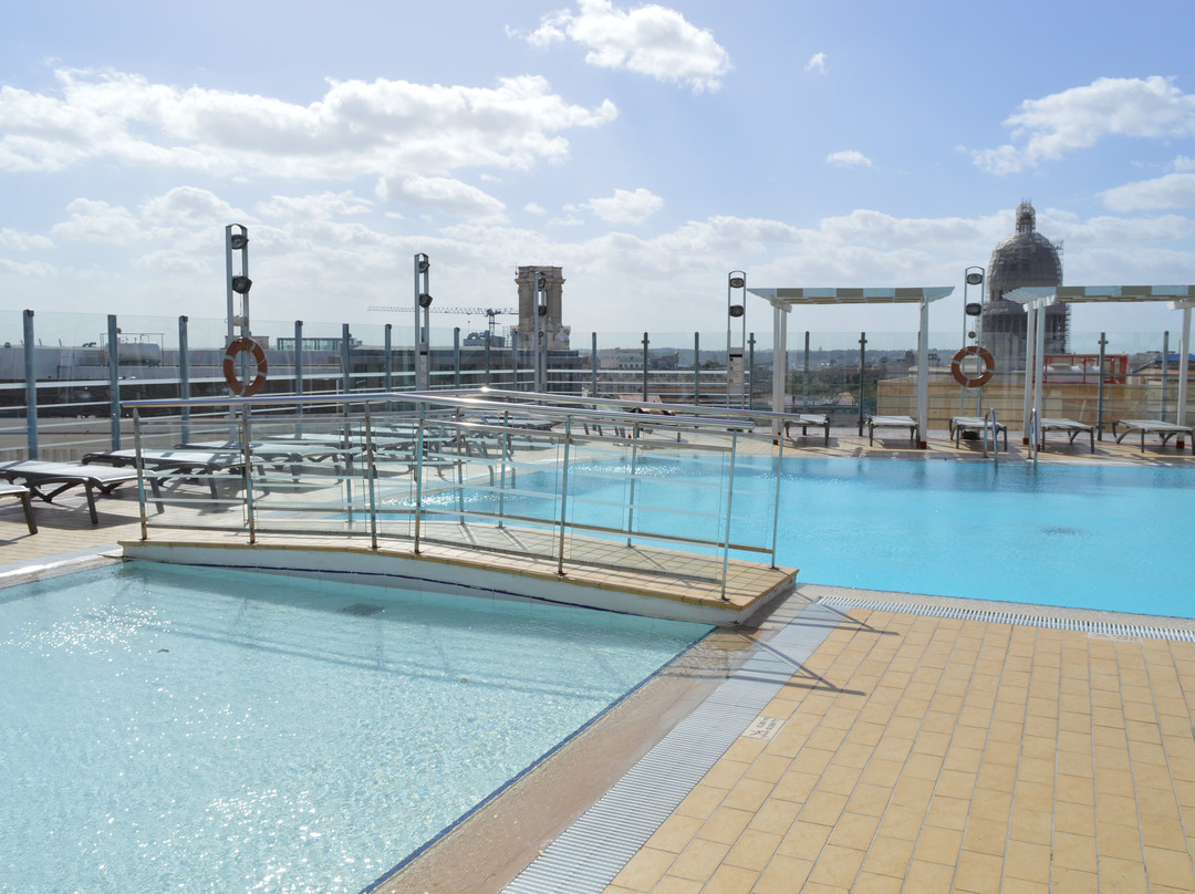 因佩罗斯塔帕克中央酒店主图