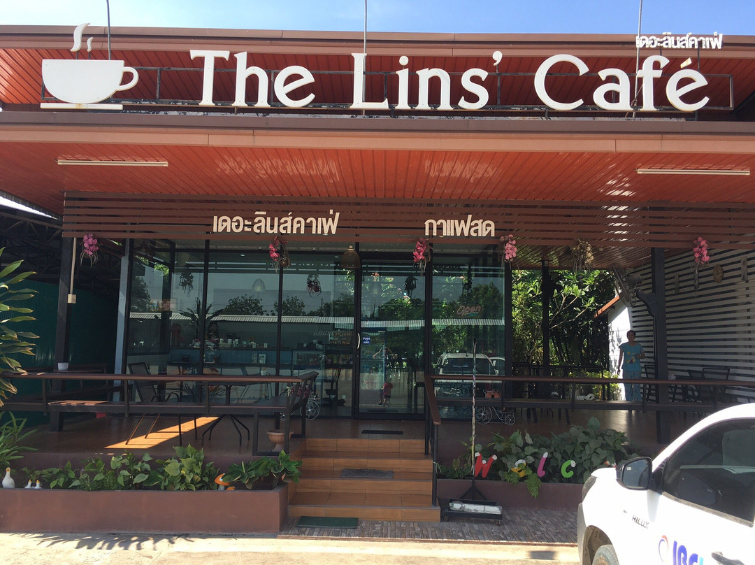 叻仑缴餐馆和美食-The Lins’ Cafe