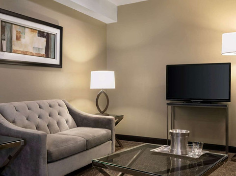 斯普林菲尔德市中心温德姆酒店主图