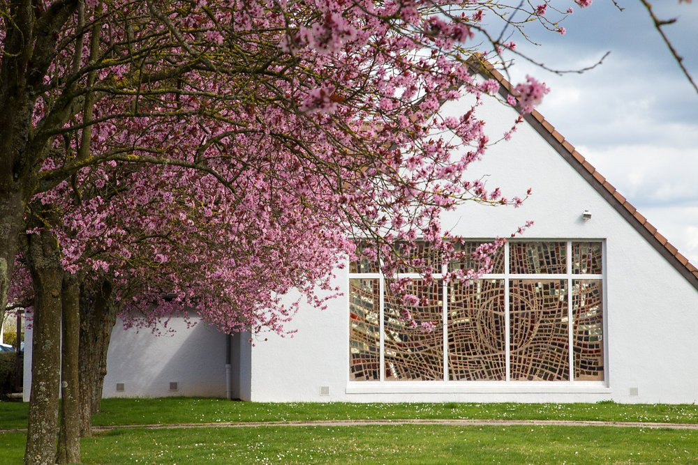 蒙维尔侬酒店主图