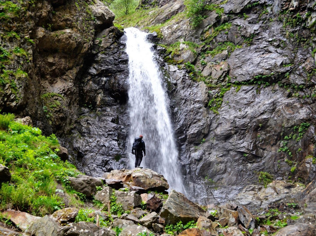 Gveleti Waterfall景点图片
