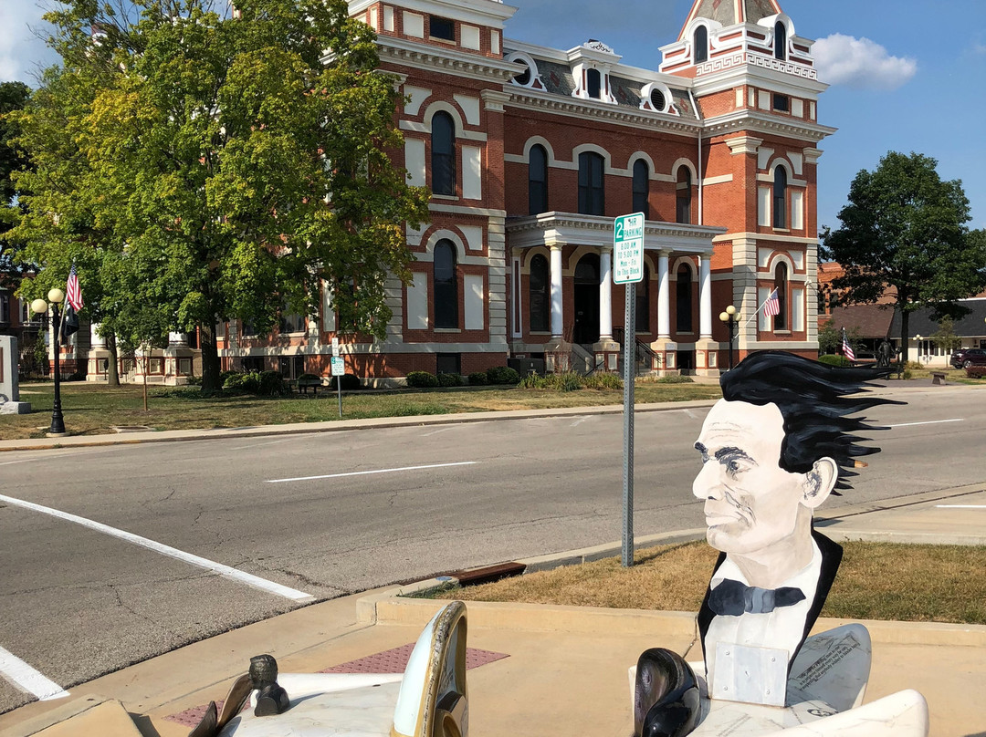 Livingston County Courthouse-Pontiac必去景点