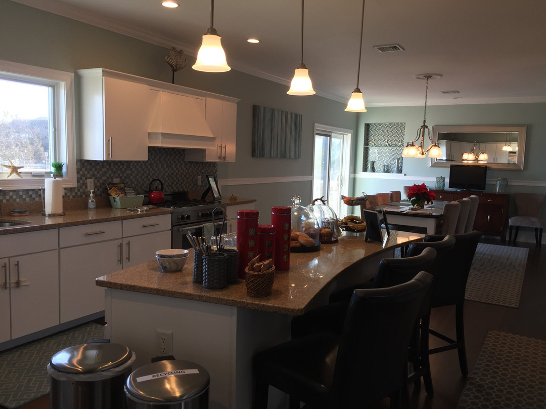 The Beacon Luxury Waterfront Inn主图