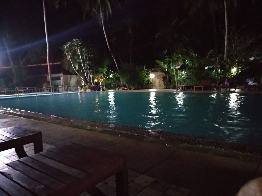 桂河乡村酒店主图