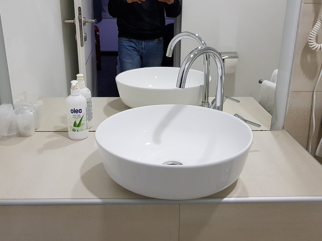 Hotel Cool Zagreb Airport主图