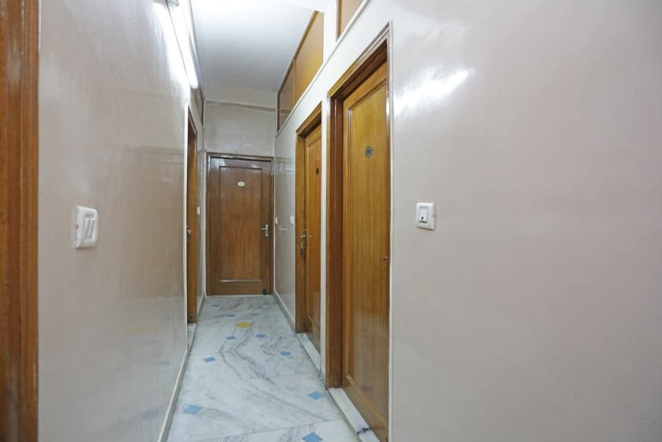 OYO Hotel New Blue Umbrella主图