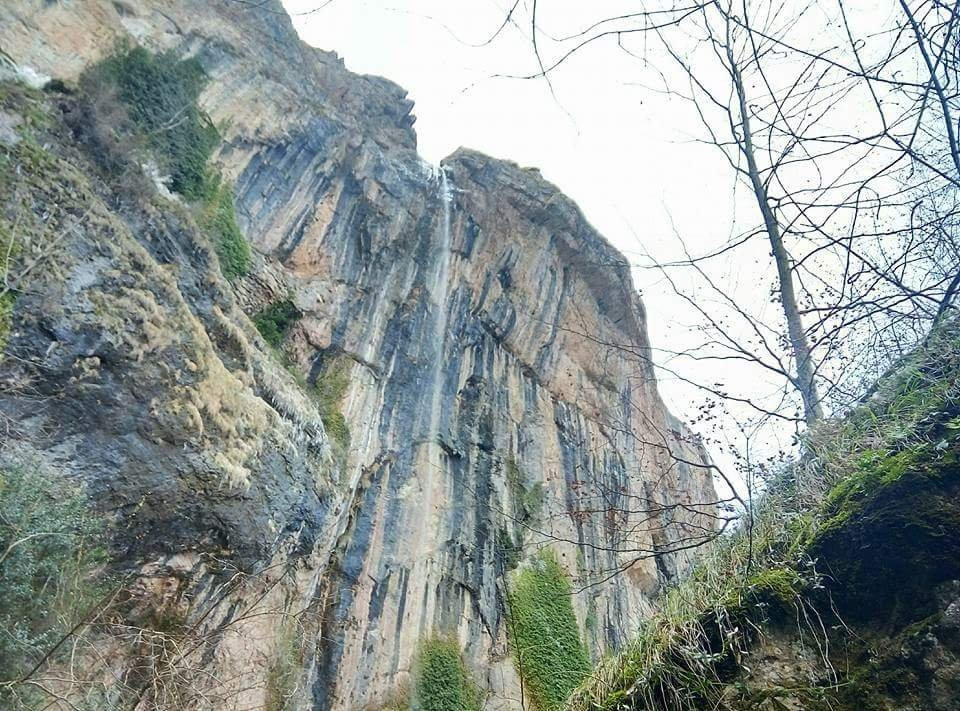 Viguera旅游景点-Chorrones de Pena Puerta