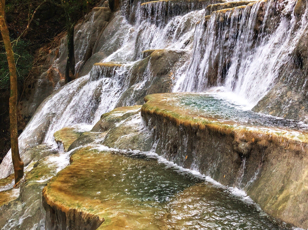 Kaparkan Falls景点图片