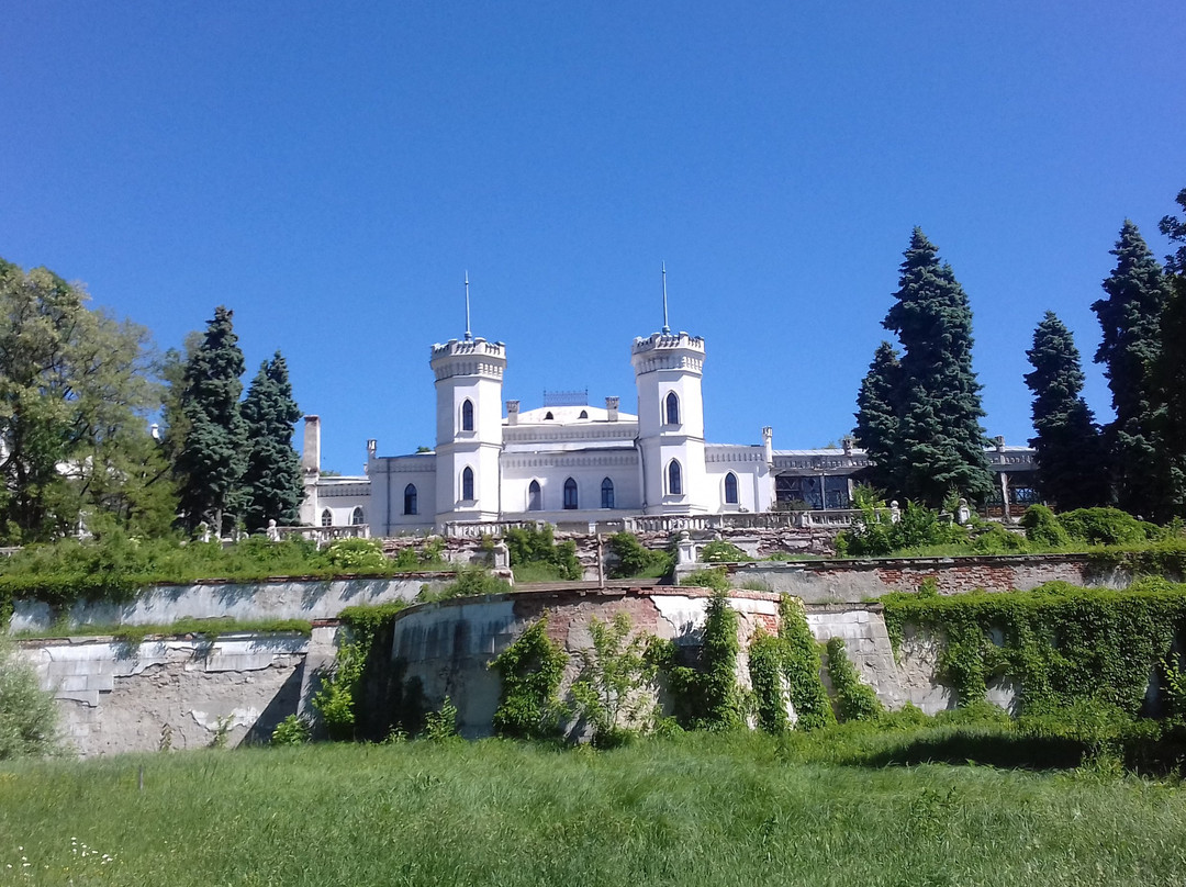 Velyka Pysarivka旅游景点-Sharivka Palace