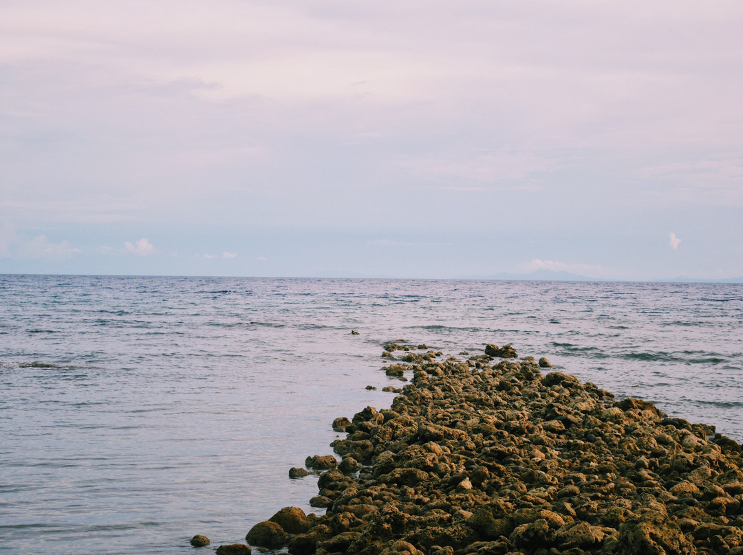 拉孜海滩度假村主图