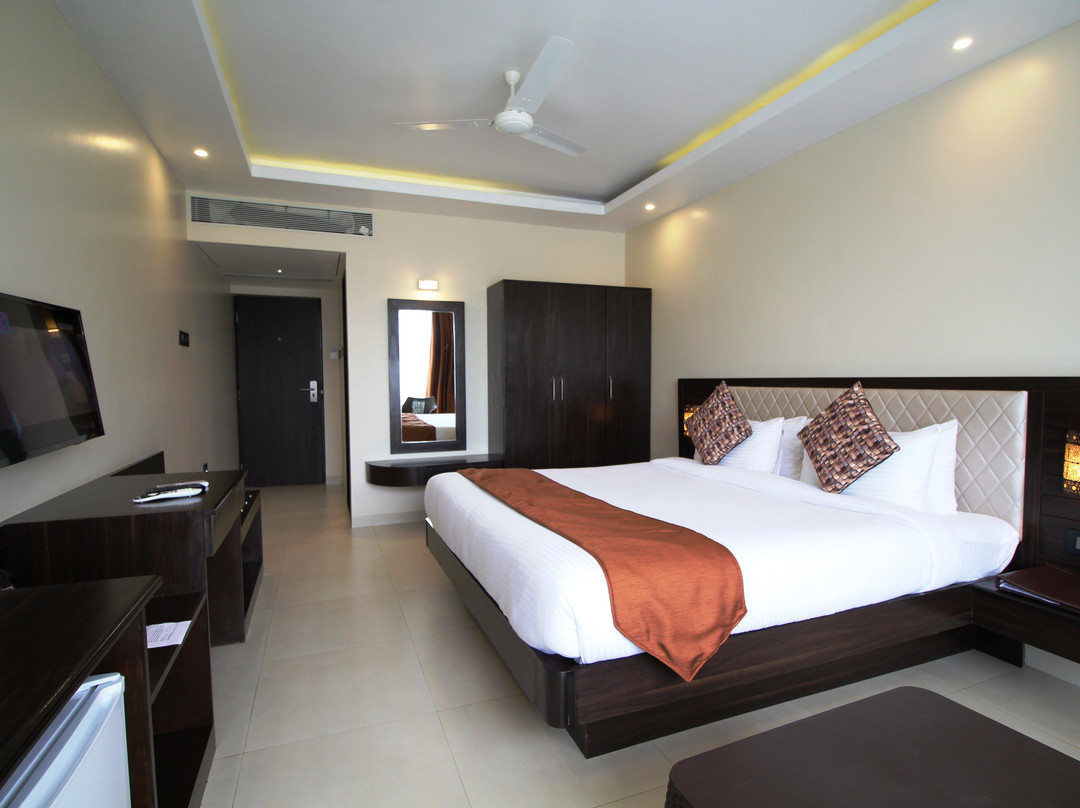 Hotel Golden Plateau主图