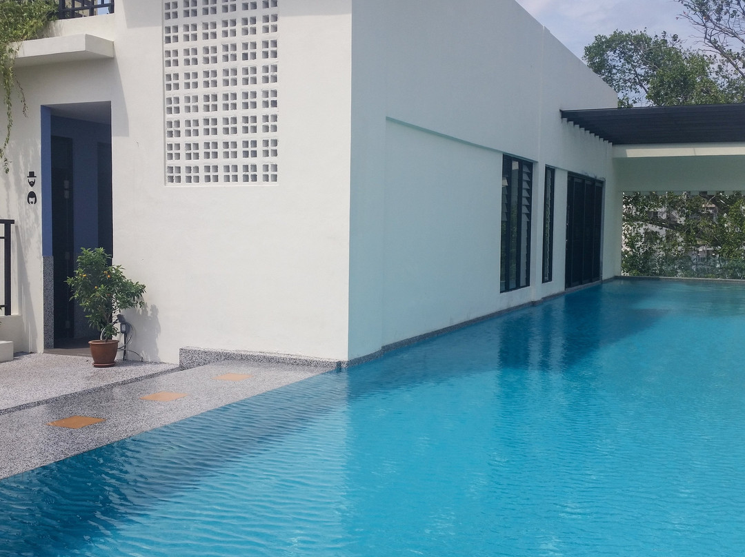 Treasures Hotel & Suites主图