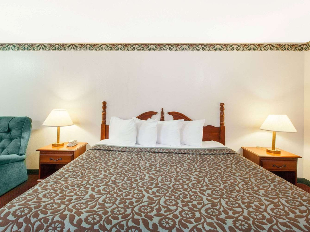 Days Inn by Wyndham Erick主图