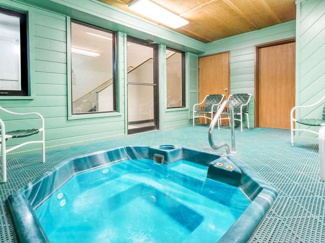 Super 8 by Wyndham Lexington主图