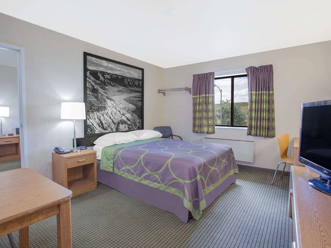 Super 8 by Wyndham Havre主图