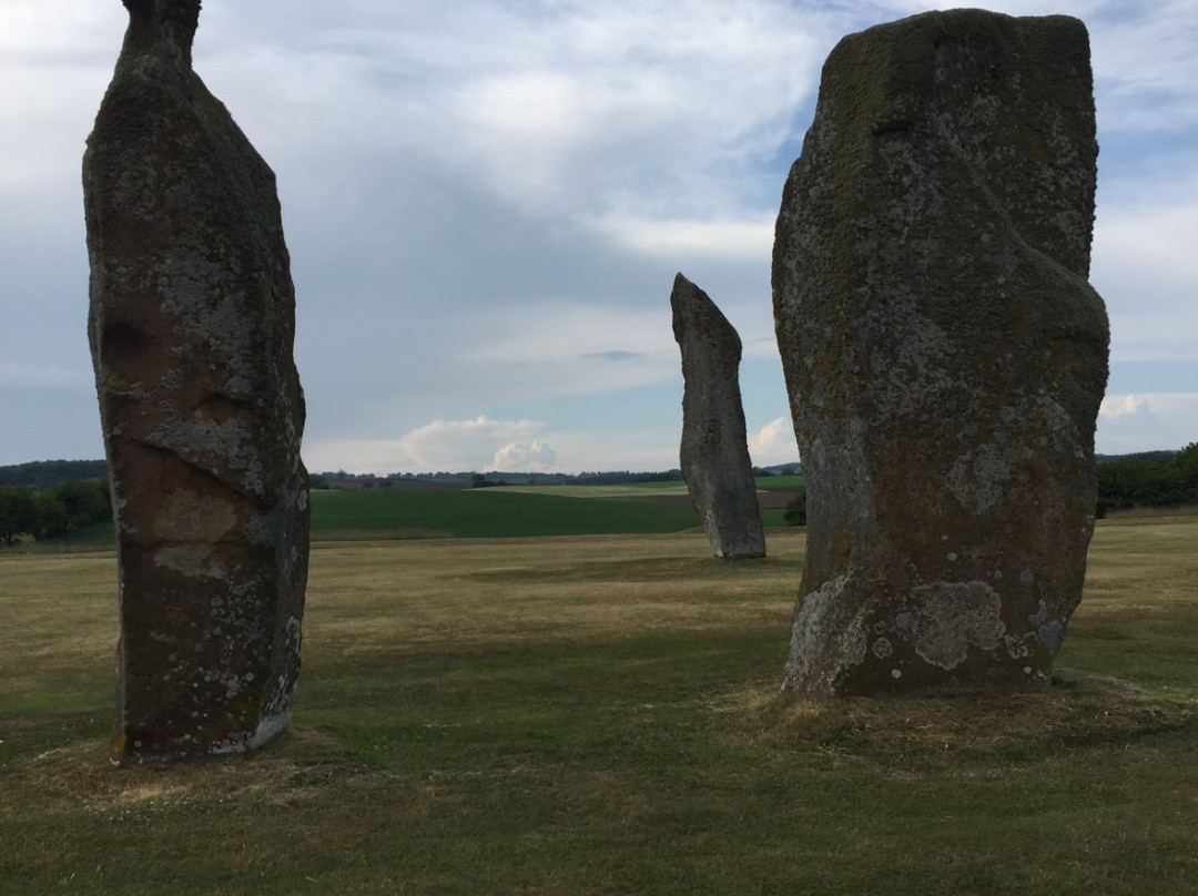 The Standing Stones Of Lundin景点图片