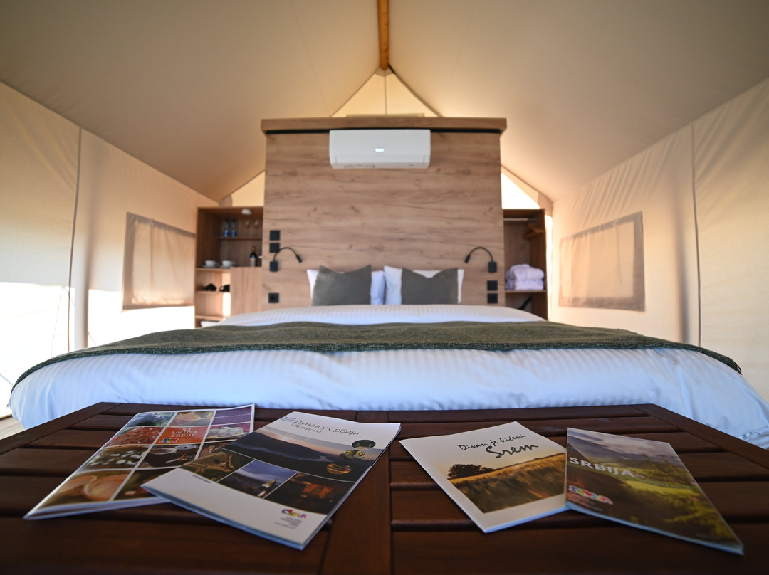 Lala Vineyard Glamping Resort