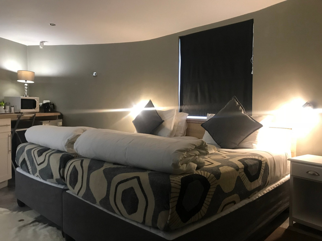 A Stones Throw Accommodation主图