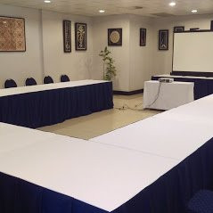 Paddy's Hotel & Apartments主图