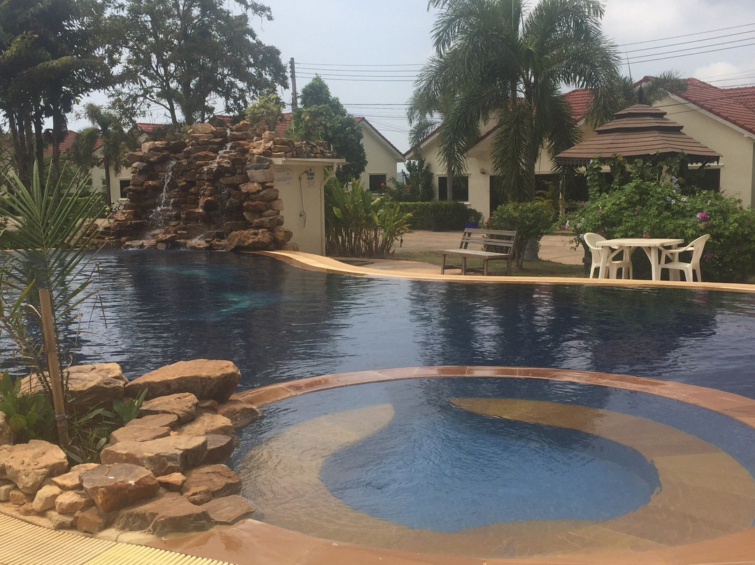 Lake Villa Resort主图