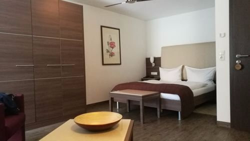 Hotel-Restaurant-Weinkeller Pfaelzer Hof主图