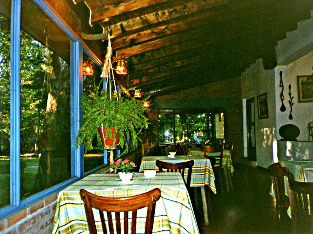 Los Hornillos酒店住宿-Posada Parque El Tajamar