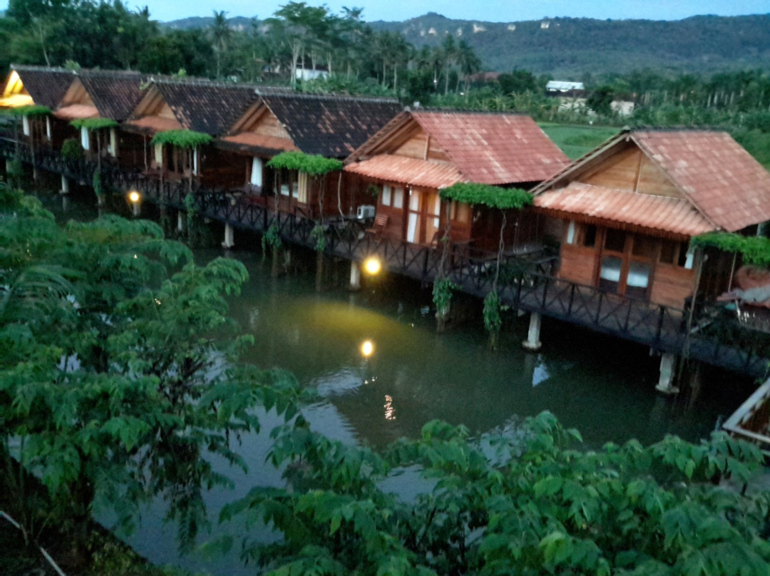Kampoeng Pacitan Bungalows