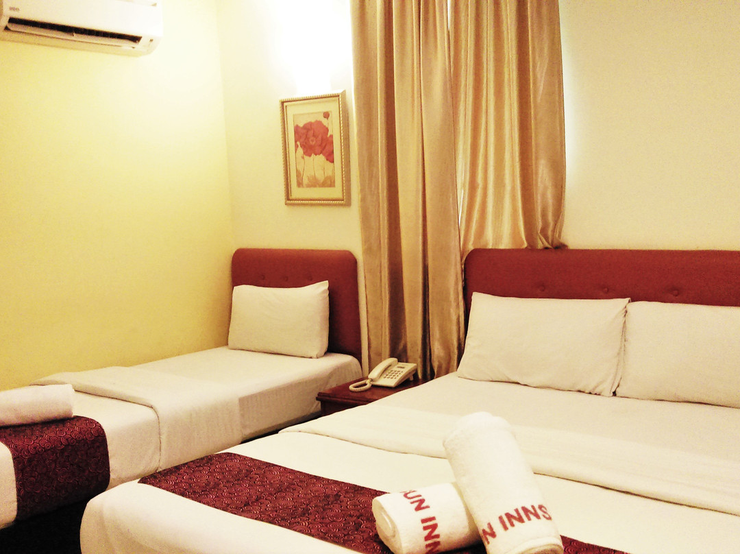 甲洞日之星旅馆主图