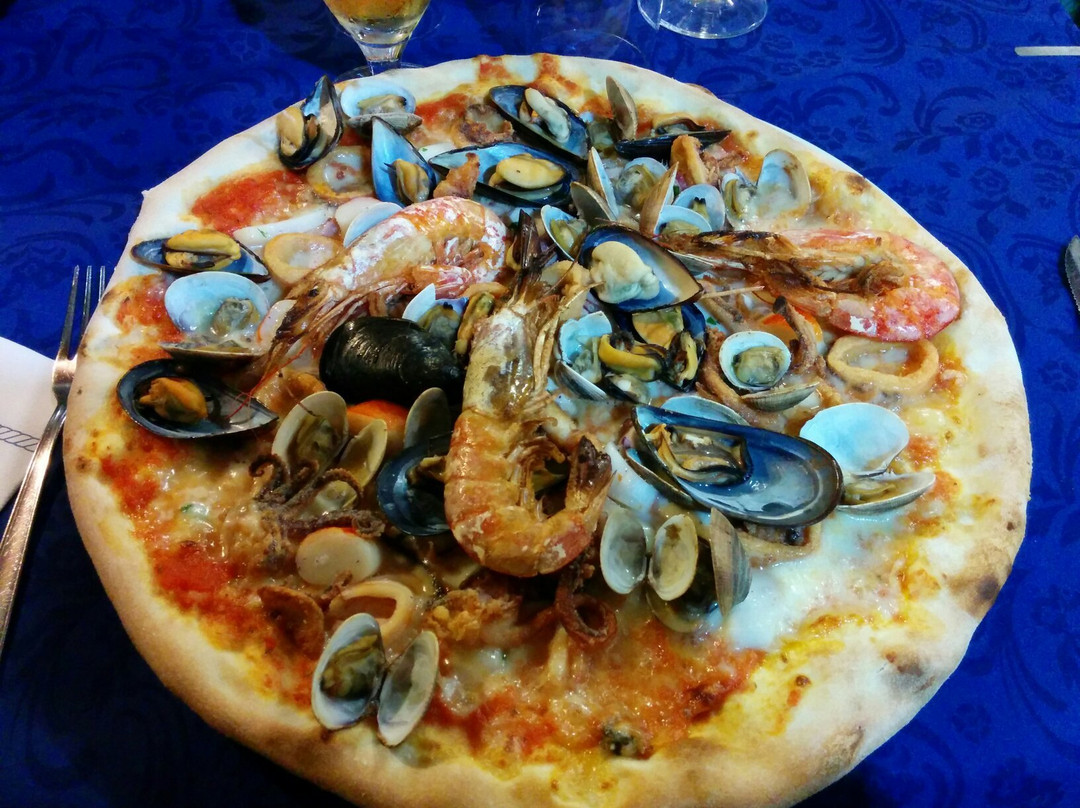Valledoria餐馆和美食-Ristorante Pizzeria Pazza Idea