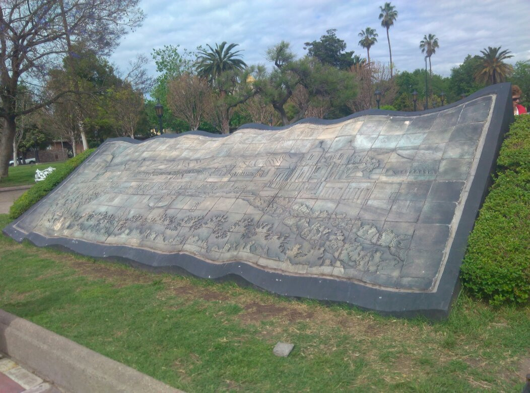 Plaza Pedro del Castillo-门多萨必去景点