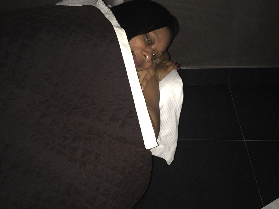 Aura Spa & Salon-里士满必去景点