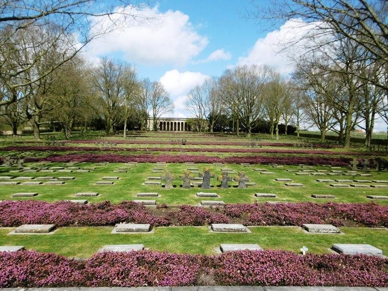 Deutscher Soldatenfriedhof  Hooglede景点图片