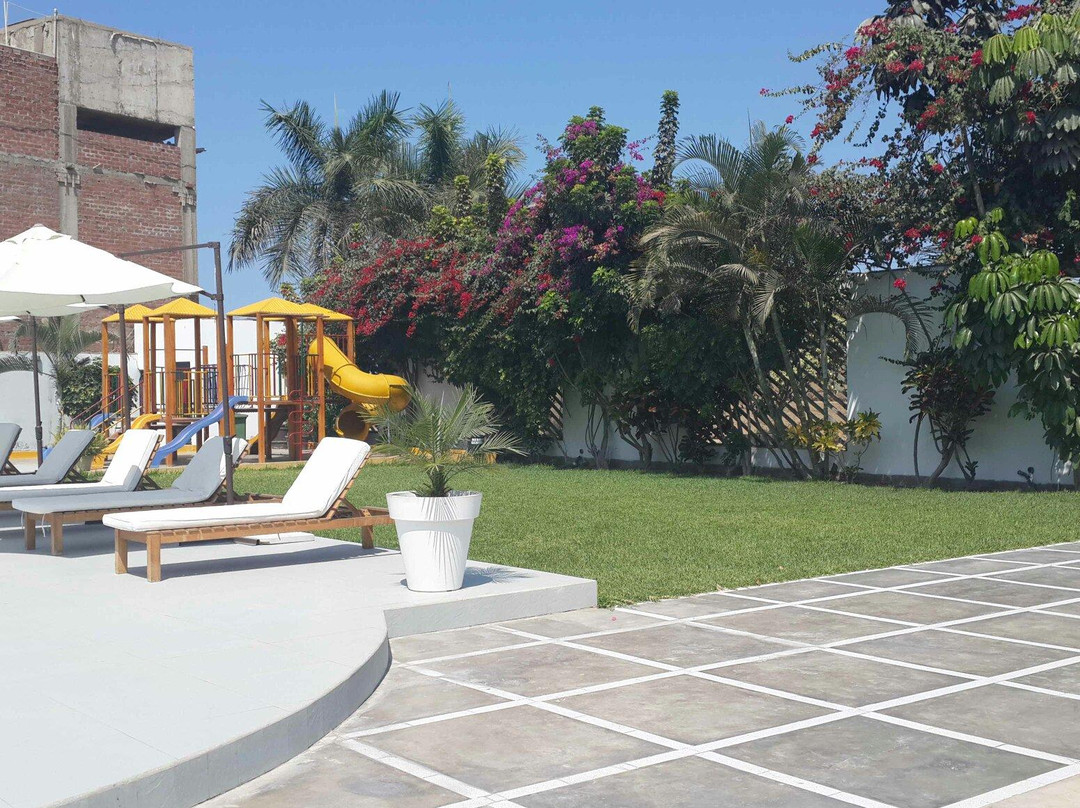 Hostal El Condado Srl