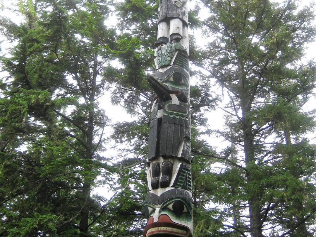 Chief Son-I-Hat's Whalehouse景点图片