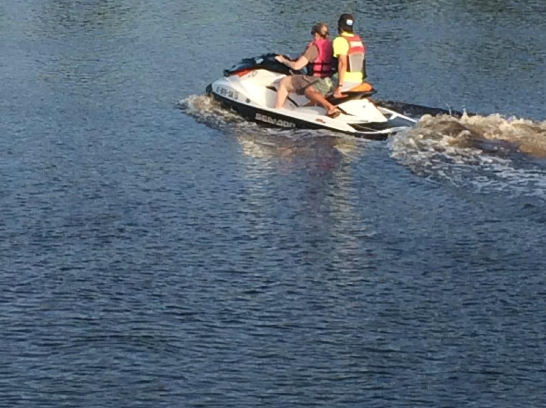 Action Water Sportz-美特尔海滩必去景点