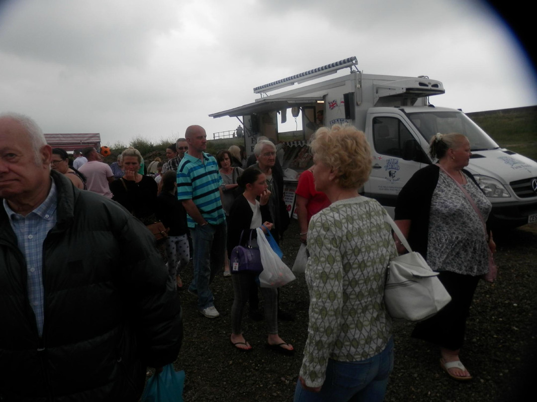 St. Osyth Beach Sunday Market景点图片