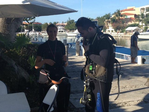 Scuba Advisor-阿范特拉斯港必去景点