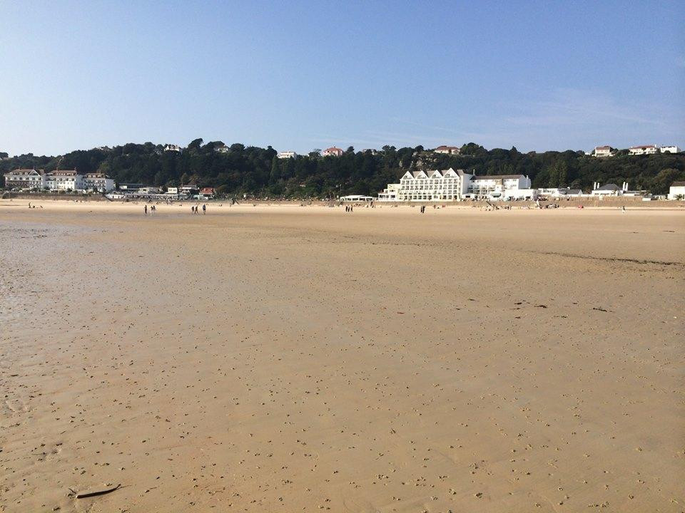 St. Brelade's Bay Beach-圣布雷拉德必去景点
