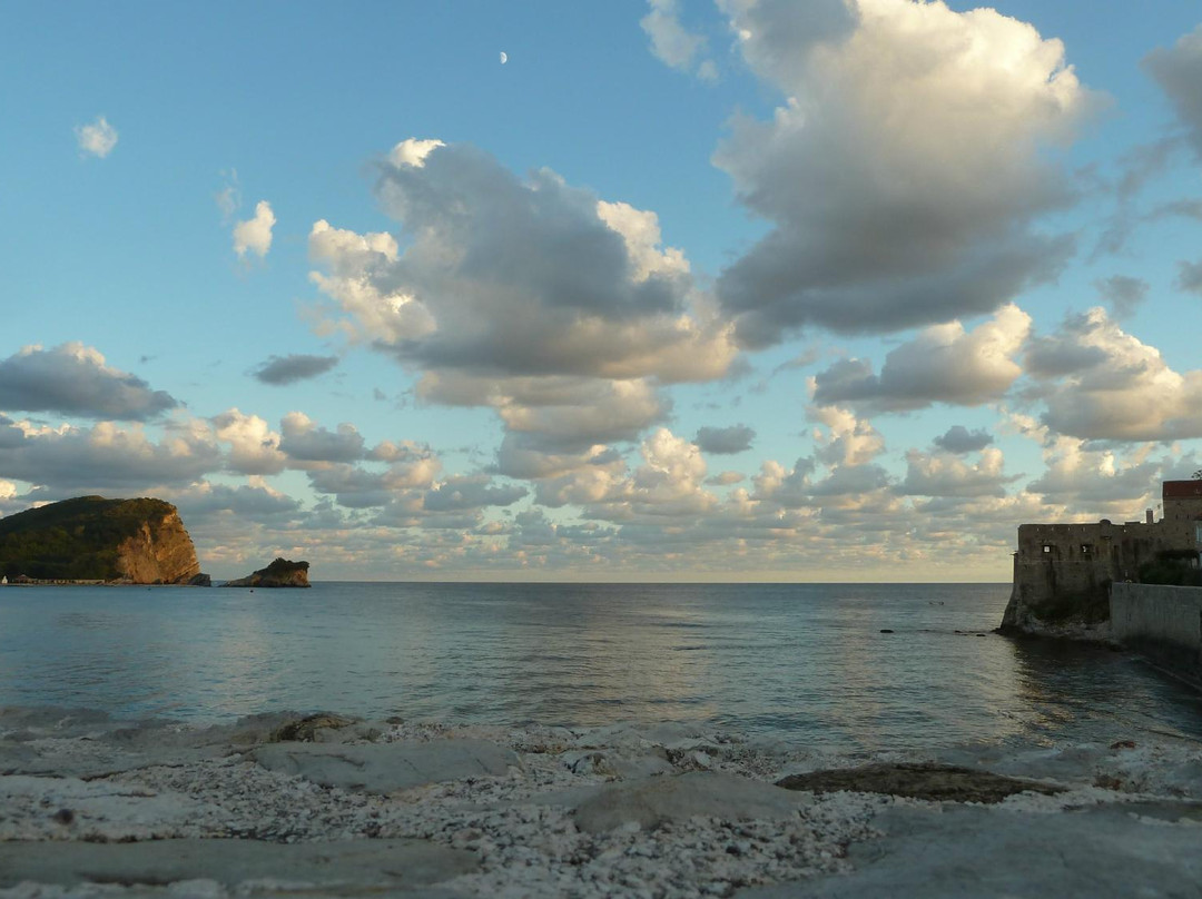 Budva City Walls-布德瓦必去景点