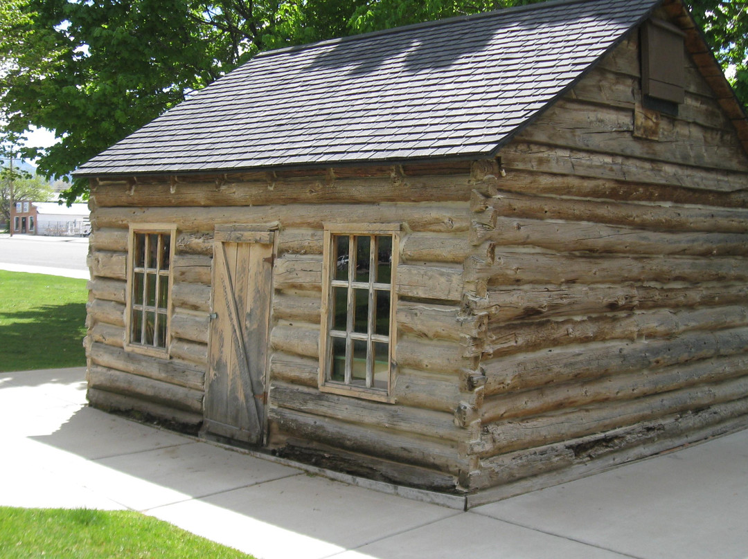 Territorial Statehouse State Park Museum-Fillmore必去景点