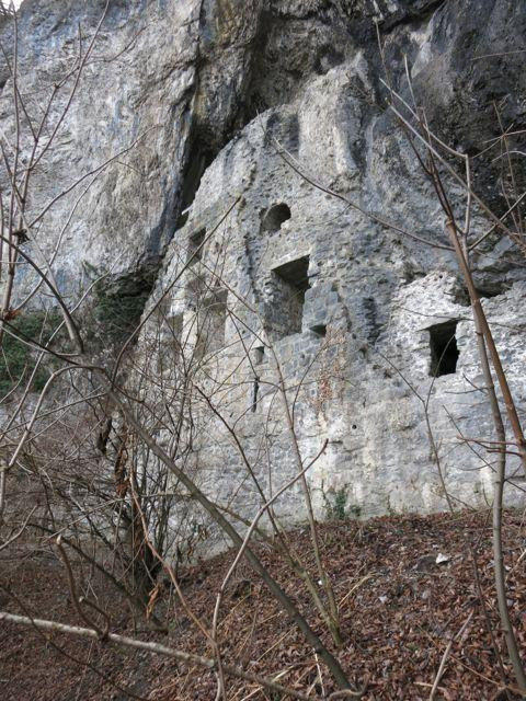 Ruine Höhlenburg Wichenstein景点图片