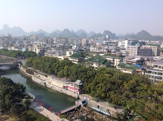 象鼻山景点图片