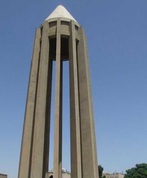 Ibn-e Sina Tomb-Hamadan必去景点