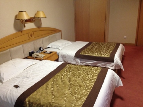 长春名门饭店（动植物公园东北师大店）-客卧