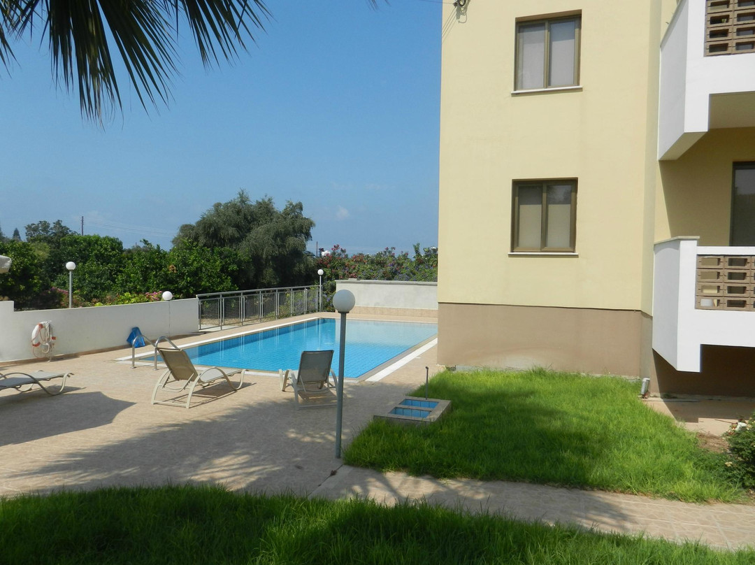 Dora Apartments