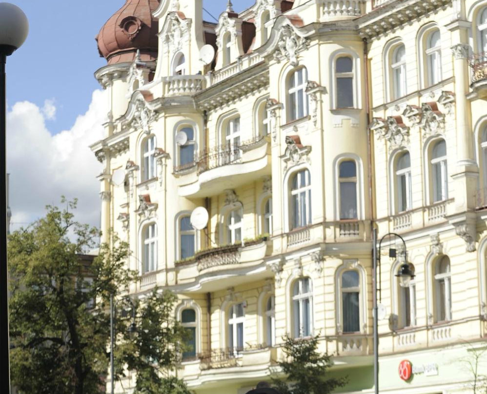 Plac Wolnosci景点图片